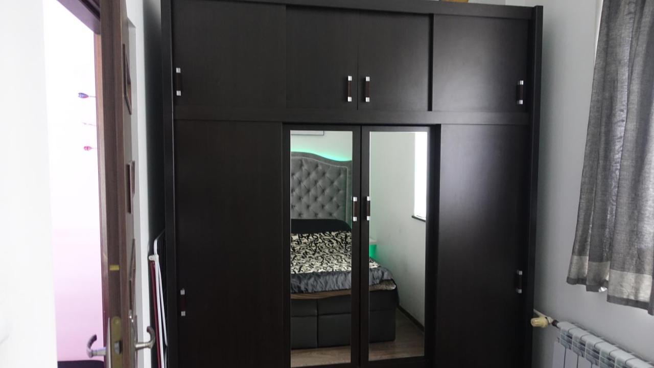 דירות גדינייה Apartament Neon מראה חיצוני תמונה