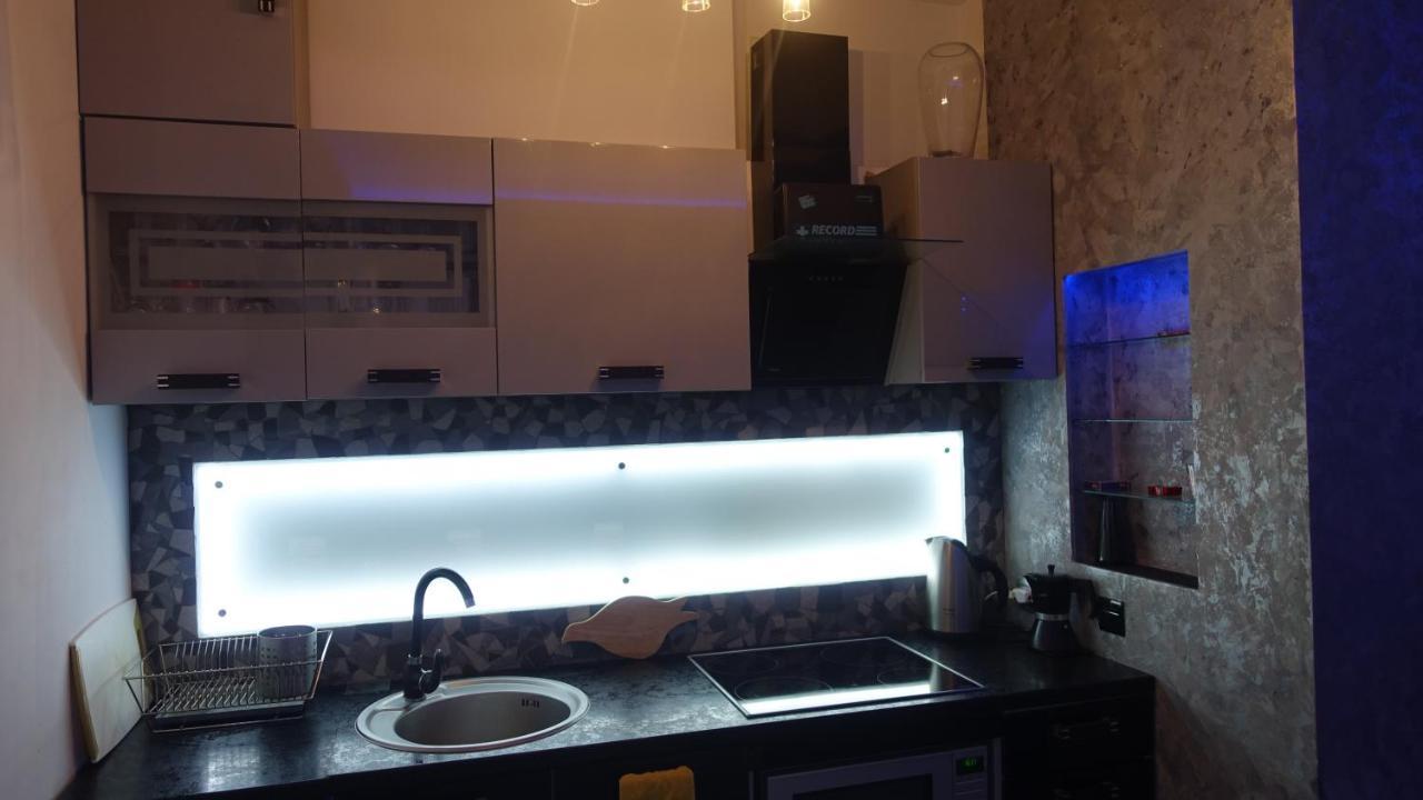 דירות גדינייה Apartament Neon מראה חיצוני תמונה