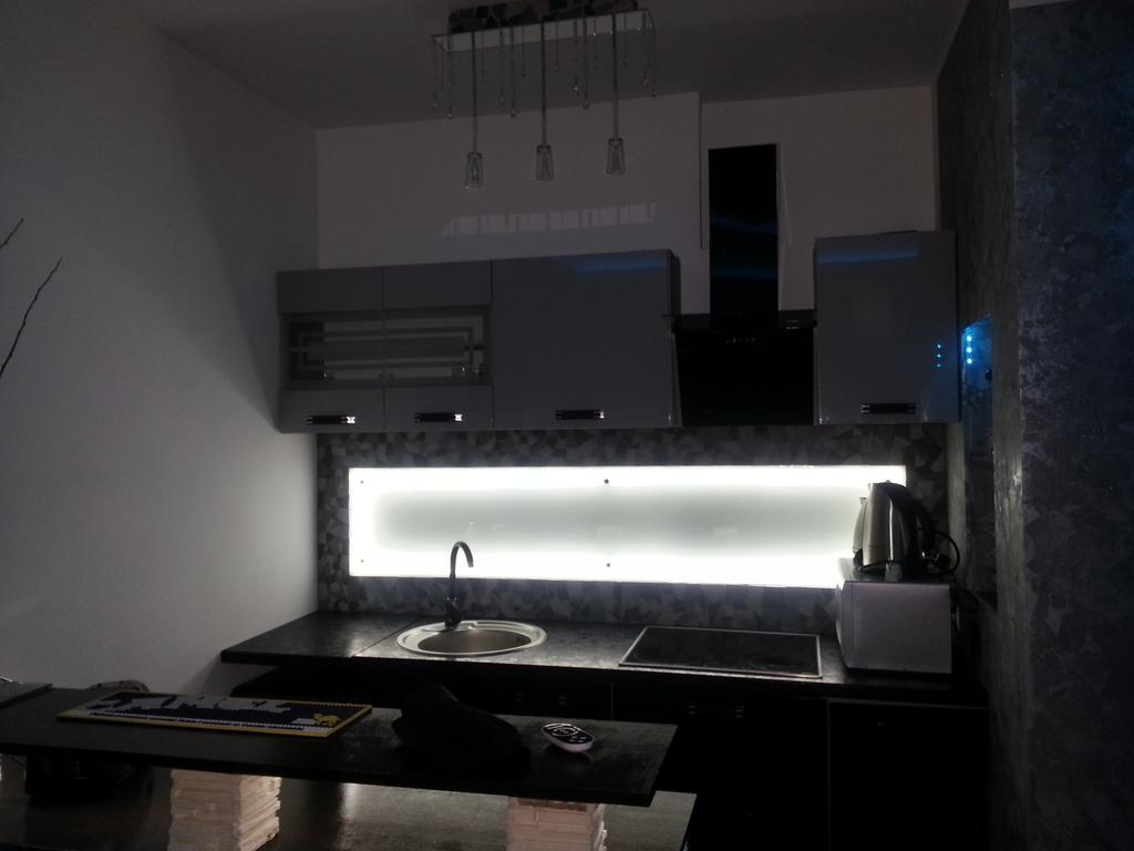 דירות גדינייה Apartament Neon חדר תמונה